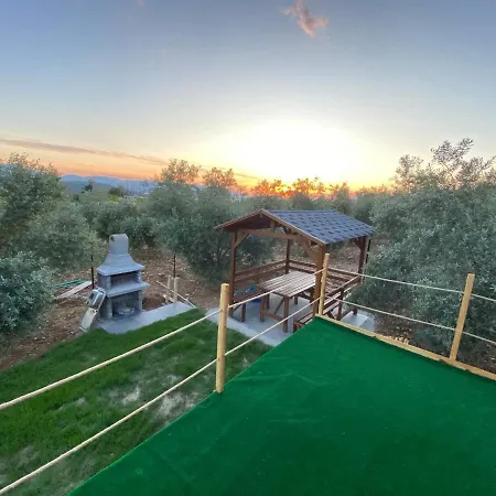 West Bungalov *