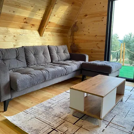 West Bungalov *
